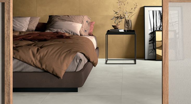 Schlafzimmer mit Fliesen